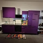 Zentrales City-apartment Mit Garage Und Arbeitsplatz Geeignet Fuer Business Und Familie *