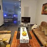 Apartmán Zentrales City-apartment Mit Garage Und Arbeitsplatz Geeignet Fuer Business Und Familie *