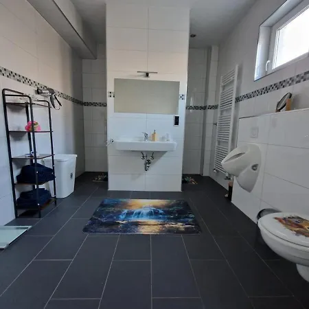 Apartmán Zentrales City-apartment Mit Garage Und Arbeitsplatz Geeignet Fuer Business Und Familie *