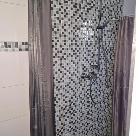 Apartmán Zentrales City-apartment Mit Garage Und Arbeitsplatz Geeignet Fuer Business Und Familie Duisburg