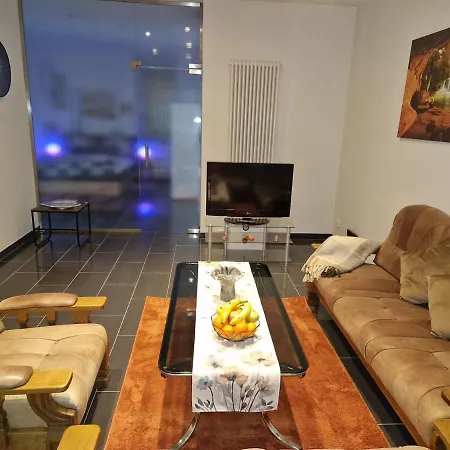 Apartmán Zentrales City-apartment Mit Garage Und Arbeitsplatz Geeignet Fuer Business Und Familie *