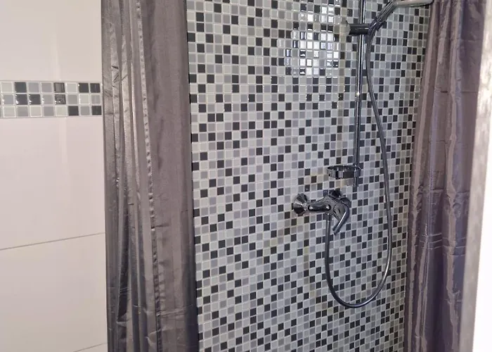 Appartamento Zentrales City-apartment Mit Garage Und Arbeitsplatz Geeignet Fuer Business Und Familie Duisburgo