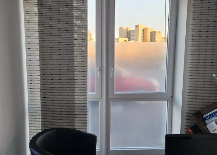 Zentrales City-apartment Mit Garage Und Arbeitsplatz Geeignet Fuer Business Und Familie * 杜伊斯堡