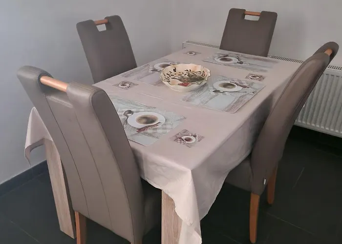 Апартаменты Zentrales City-apartment Mit Garage Und Arbeitsplatz Geeignet Fuer Business Und Familie *